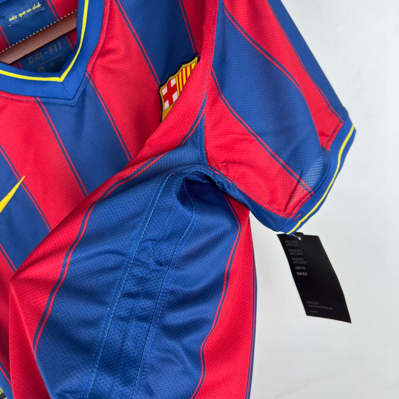 Camisa I Barcelona Home 2009/2010 Retrô Nike - Azul e Grená

Comprar camisas do Barcelona é na Manto do GOAT! Adquira a Camisa I Barcelona Home 2009/2010 Retrô Nike - Azul e Grená! Ideal para torcedores do Barcelona e fãs de Lionel Messi. Aproveite frete grátis e 5% de desconto no pagamento via PIX. Promoção pague 2 leve 3! Parcelamento: até 12x. Seja um GOAT! Acesse Agora!

Manto do GOAT | Loja de Artigos Esportivos | Camisas de Futebol
