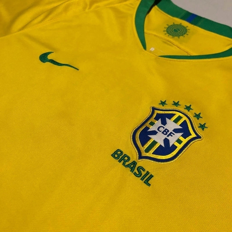 Camisa I Brasil Home 2018  Copa do Mundo Retrô Nike - Amarela

Comprar camisas do Brasil é na Manto do GOAT! Adquira a Camisa I Brasil Home 2018  Copa do Mundo Retrô Nike - Amarela! Ideal para torcedores do Brasil e fãs de Neymar Jr. Aproveite frete grátis e 5% de desconto no pagamento via PIX. Promoção pague 2 leve 3! Parcelamento: até 12x. Seja um GOAT! Acesse Agora!

Manto do GOAT | Loja de Artigos Esportivos | Camisas de Futebol