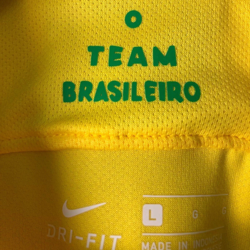 Camisa I Brasil Home 2019 Copa América Retrô Nike - Amarela

Comprar camisas do Brasil é na Manto do GOAT! Adquira a Camisa I Brasil Home 2019 Copa América Retrô Nike - Amarela! Ideal para torcedores do Brasil e fãs de Neymar Jr. Aproveite frete grátis e 5% de desconto no pagamento via PIX. Promoção pague 2 leve 3! Parcelamento: até 12x. Seja um GOAT! Acesse Agora!

Manto do GOAT | Loja de Artigos Esportivos | Camisas de Futebol