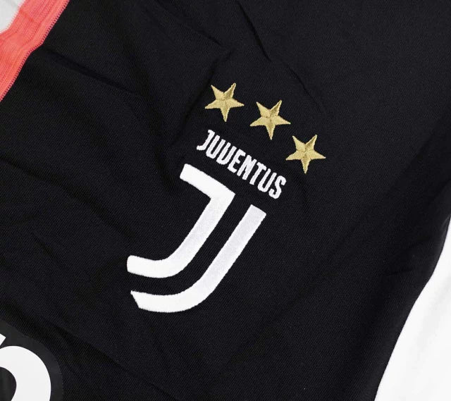 Camisa I Juventus Home 2019/2020 Retrô Adidas - Preta e Branca

Comprar camisas da Juventus é na Manto do GOAT! Adquira a Camisa I Juventus Home 2019/2020 Retrô Adidas - Preta e Branca! Ideal para torcedores da Juventus e fãs de Cristiano Ronaldo. Aproveite frete grátis e 5% de desconto no pagamento via PIX. Promoção pague 2 leve 3! Parcelamento: até 12x. Seja um GOAT! Acesse Agora!

Manto do GOAT | Loja de Artigos Esportivos | Camisas de Futebol
