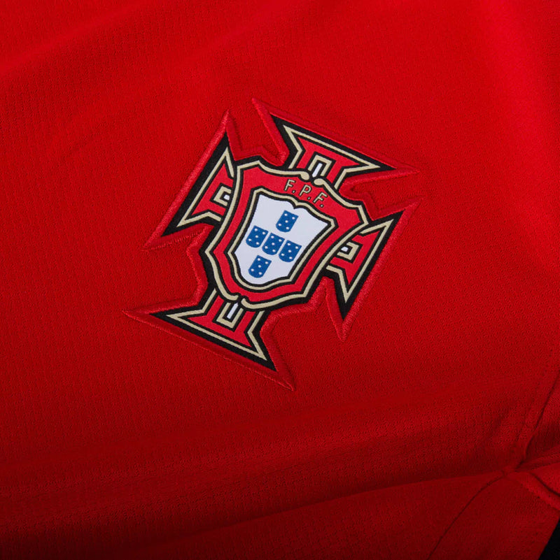 Camisa I Portugal Home Euro 2024 Manga Longa Nike - Vermelha

Comprar camisas de Portugal é na Manto do GOAT! Adquira a Camisa I Portugal Home Euro 2024 Manga Longa Nike - Vermelha! Ideal para torcedores de Portugal e fãs de Cristiano Ronaldo. Aproveite frete grátis e 5% de desconto no pagamento via PIX. Promoção pague 2 leve 3! Parcelamento: até 12x. Seja um GOAT! Acesse Agora!

Manto do GOAT | Loja de Artigos Esportivos | Camisas de Futebol